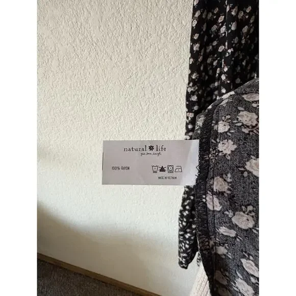 Natural Life Rebecca Midi Dress Black Cream Roses Size XL Cottagecore Floral - Picture 6 of 8